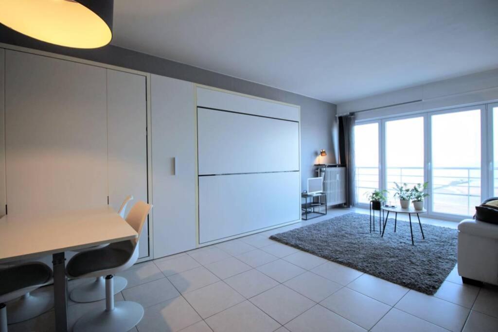 Knappe Studio Met Subliem Zeezicht! Ostend Exterior foto